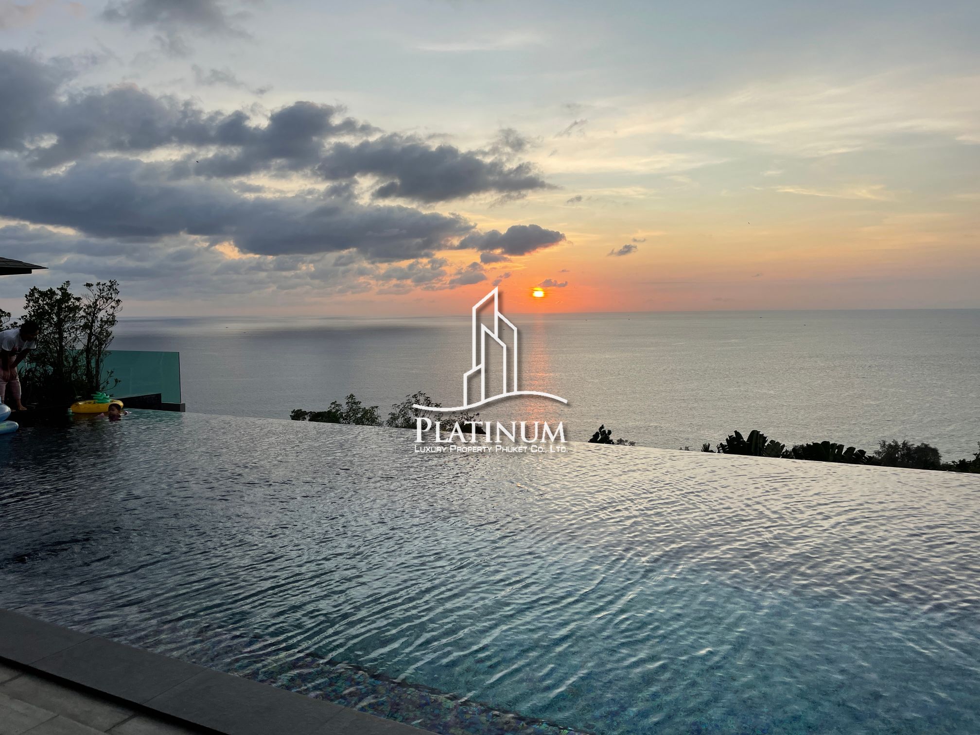 🌴 7-Bedroom Seaview Pool Villa for Rent – Laemsing Beach