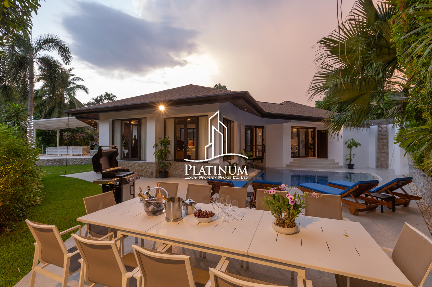🌴 6-Bedroom Lakefront Pool Villa for Sale – Surin Beach, Phuket