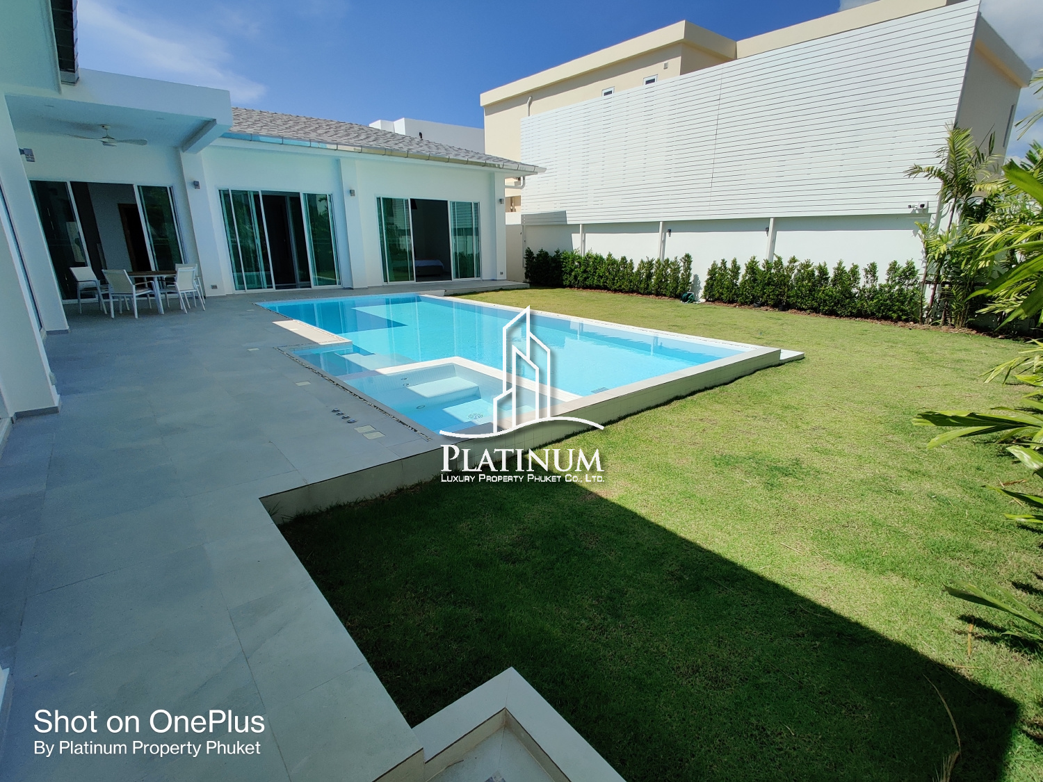 🌴New 3-Bedroom Pool Villa for Sale – Rawai / Nai Harn, Phuket