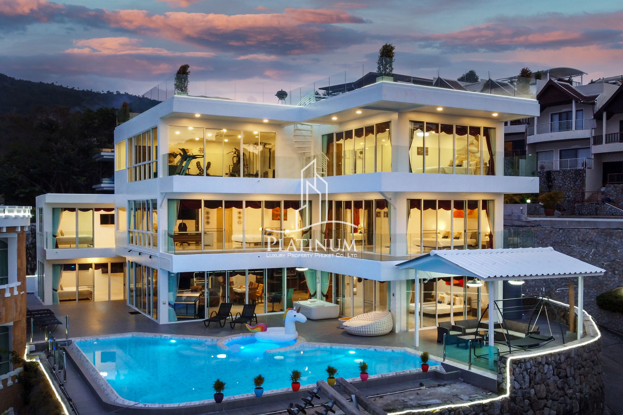 🌊 10-Bedroom Seaview Pool Villa for Sale & Rent – Patong Beach, Phuket