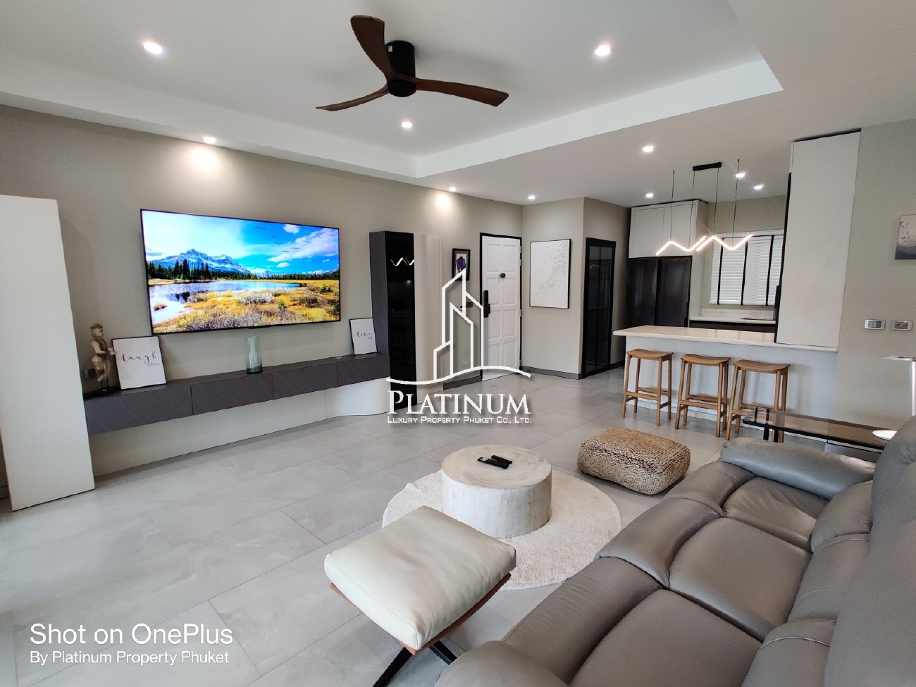 Modern 2-Bedroom Apartment for Rent – Layan Beach